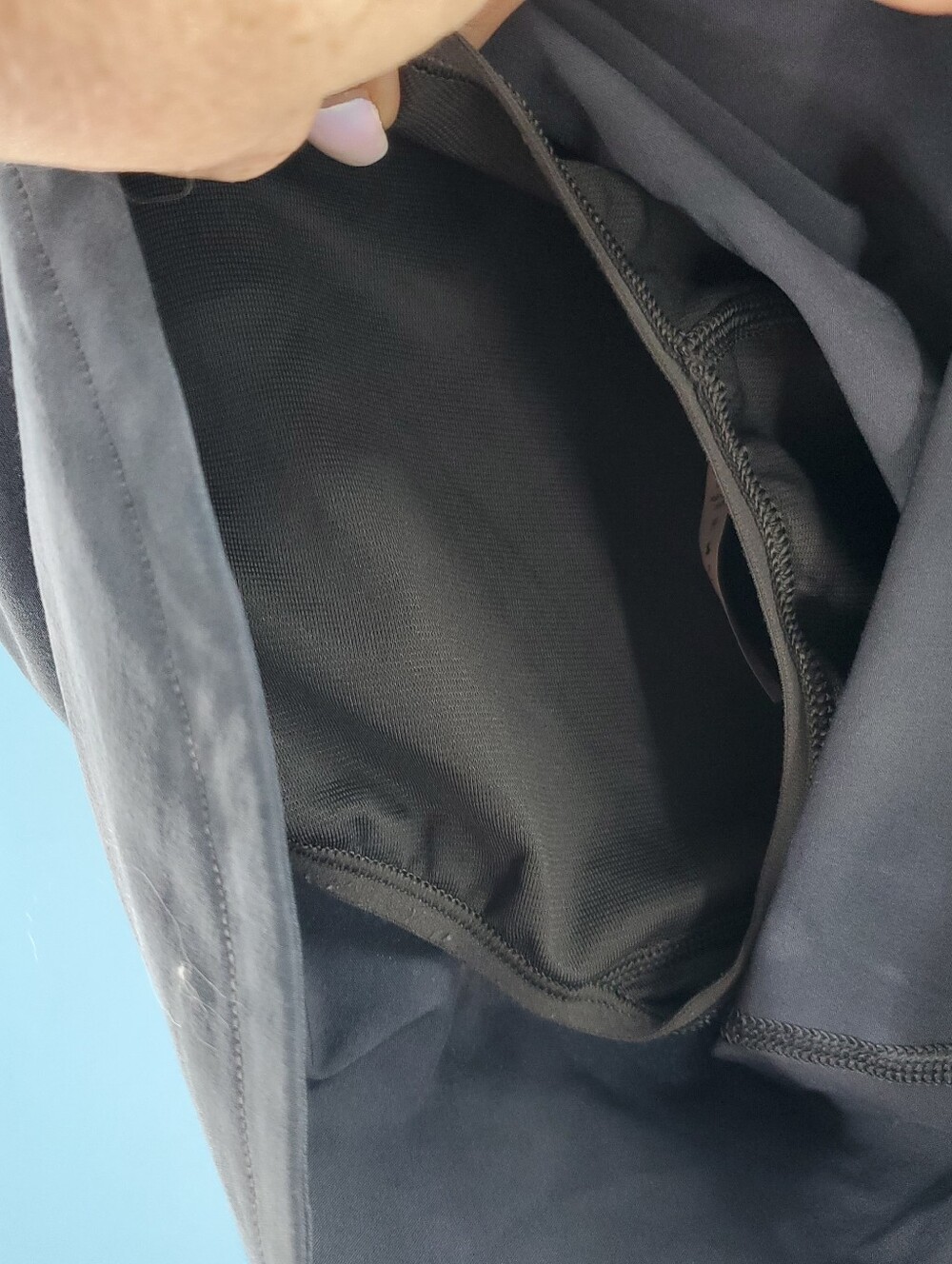 Lululemon running shorts 6 - Picture 5 of 9